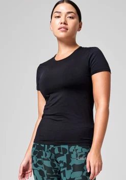 Hot Essential Detail Tee - T-Skjorter